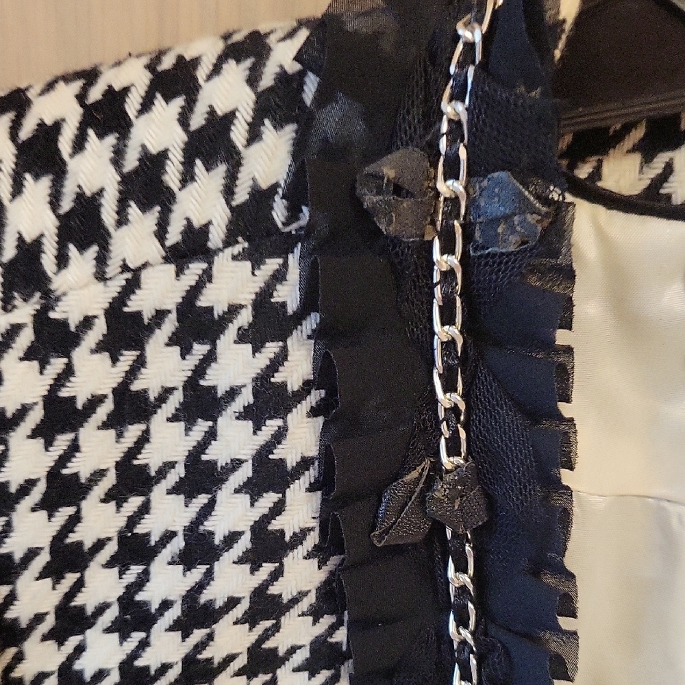White House Black Market Houndstooth Blazer with Fringe & Chain detail - Picture 3 of 4